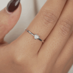 Dainty Heart Dia Ring